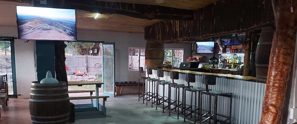 Die Bosvarkie Bar Calitzdorp